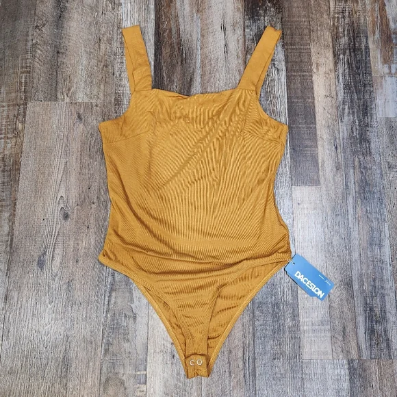 DACESLON Women's Square Neck BodySuit - Picture 3 of 7